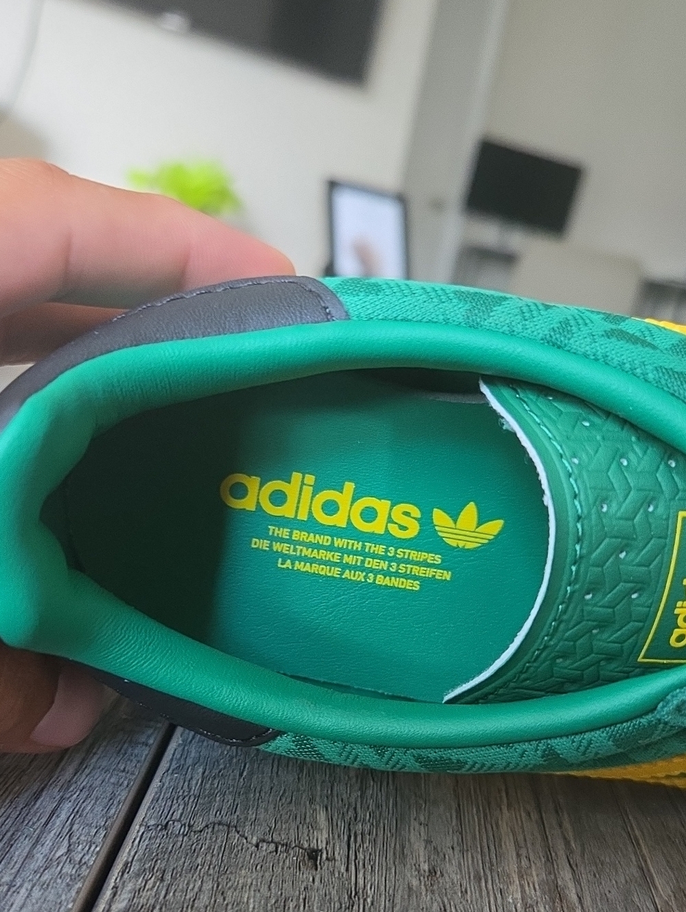 NWT Adidas Women's Gazelle Indoor 'Bold Green EQT Yellow' Shoes JR2416 - Picture 11 of 12